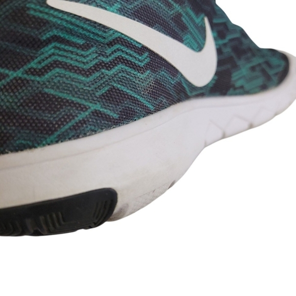 Nike Womens Green and White Activewear Running Shoes Size 8.5 - Picture 13 of 14